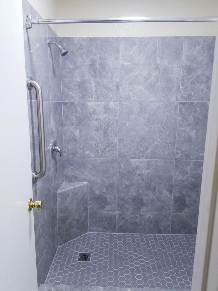 Sylvania Inn photo 25