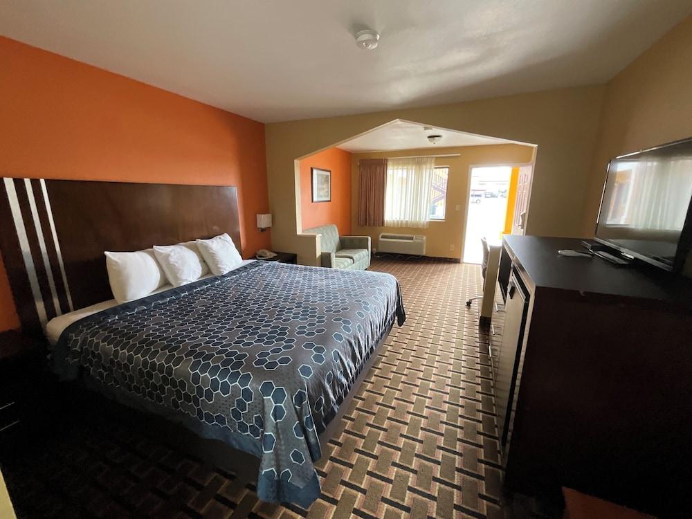Executive inn & Suites photo 4