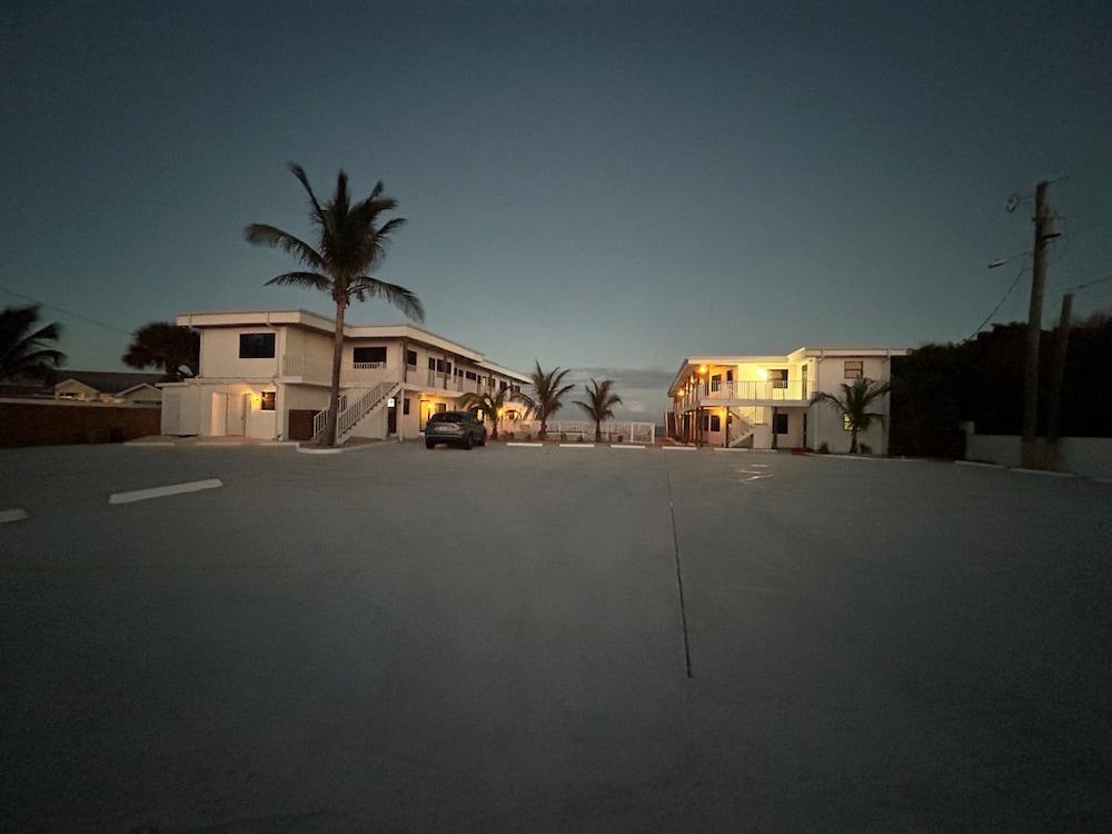 Melbourne Beach Resort photo 1