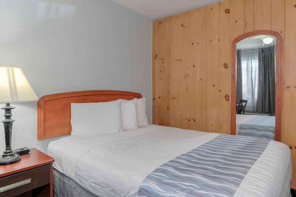 Belle Aire Motel photo 15