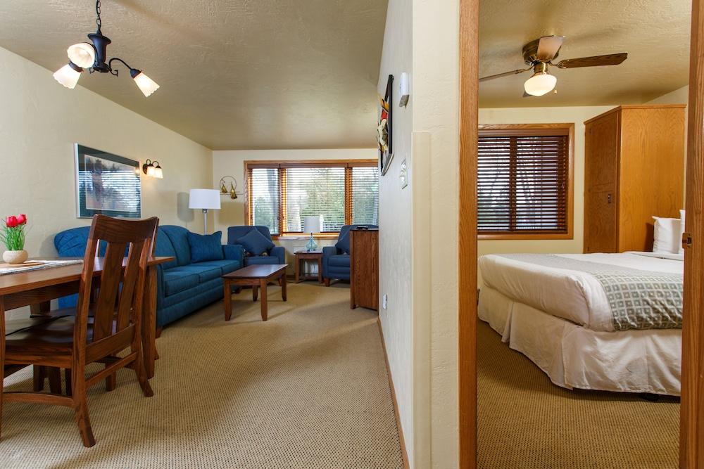 Waterbury Inn photo 10