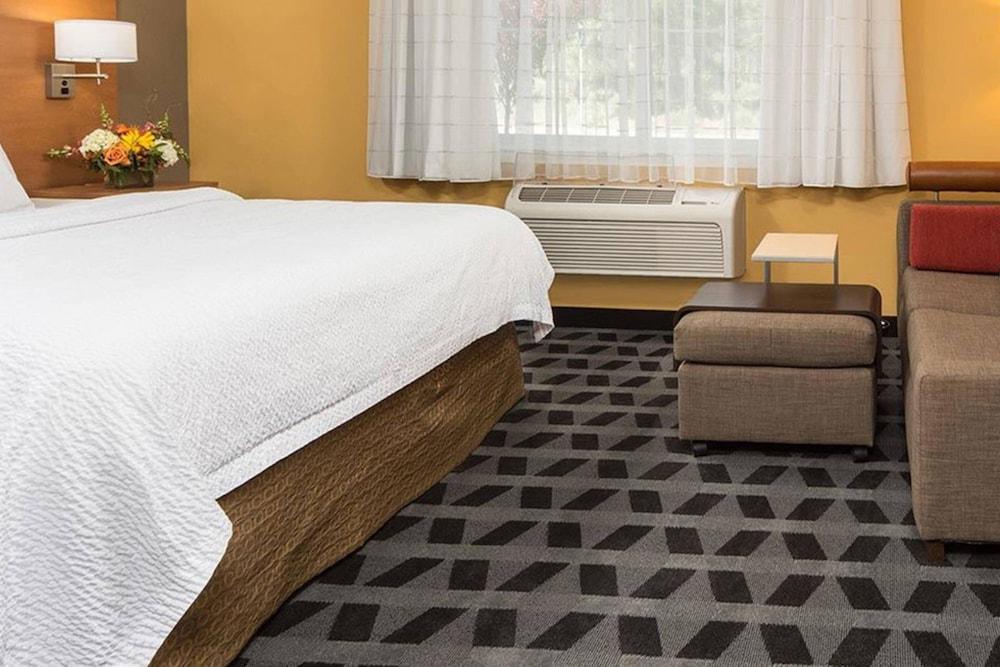 TownePlace Suites by Marriott Bend photo 8