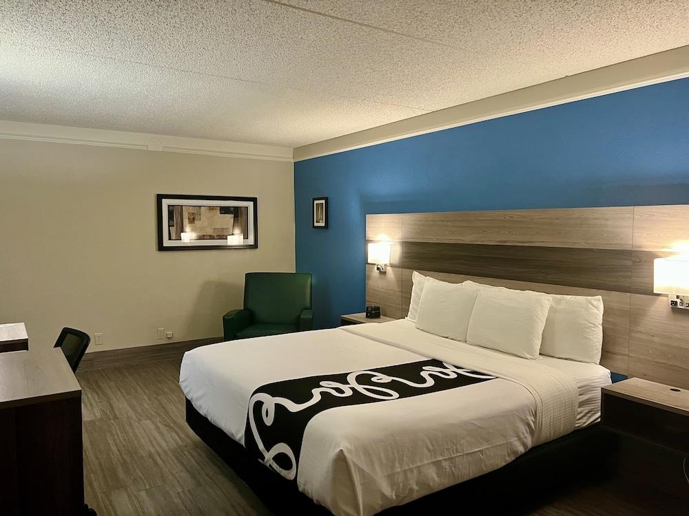 La Quinta Inn by Wyndham Denver Northglenn photo 4