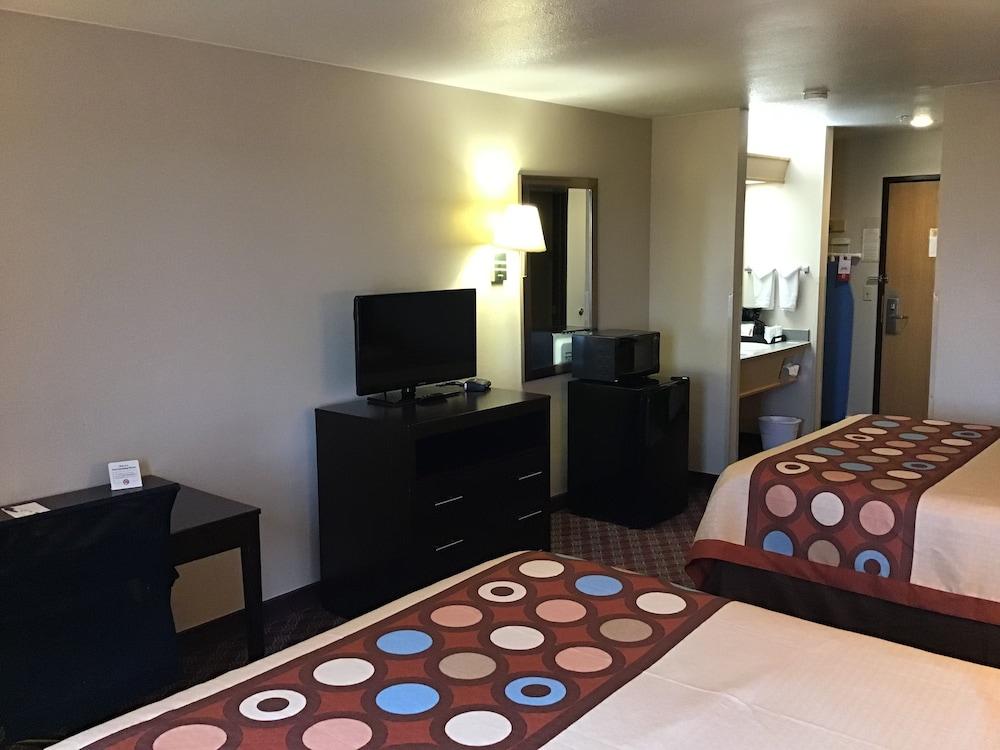 Super 8 by Wyndham Heyburn/Burley Area photo 7