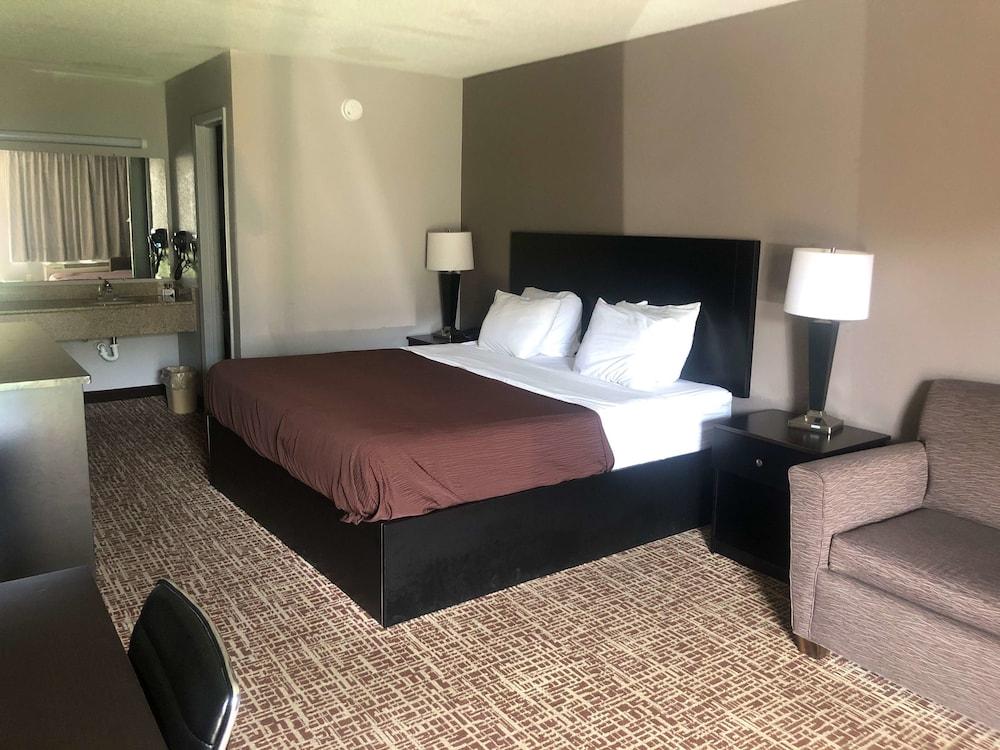 Americas Best Value Inn Brinkley photo 5