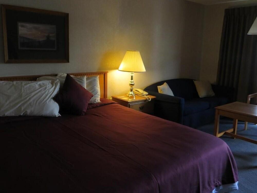 Mountain House Inn photo 17