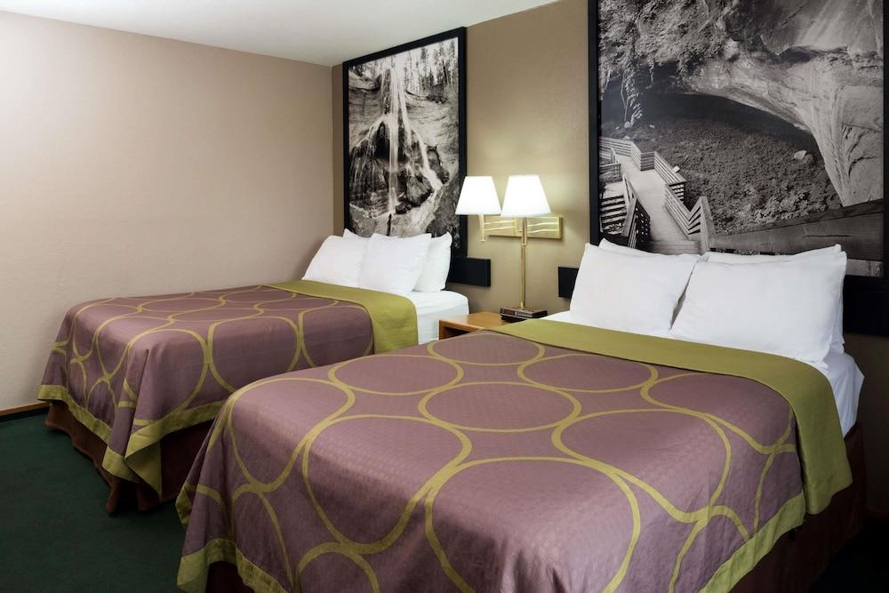 Super 8 by Wyndham Omaha NE photo 10