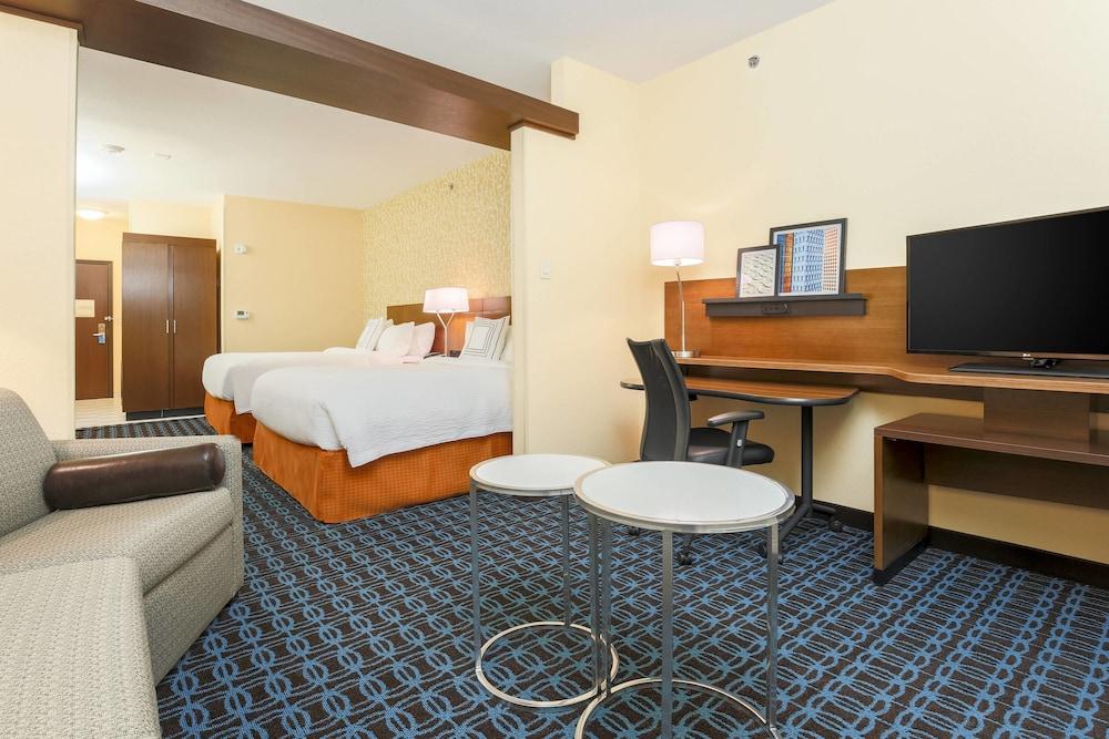 Fairfield Inn & Suites Pleasanton photo 14