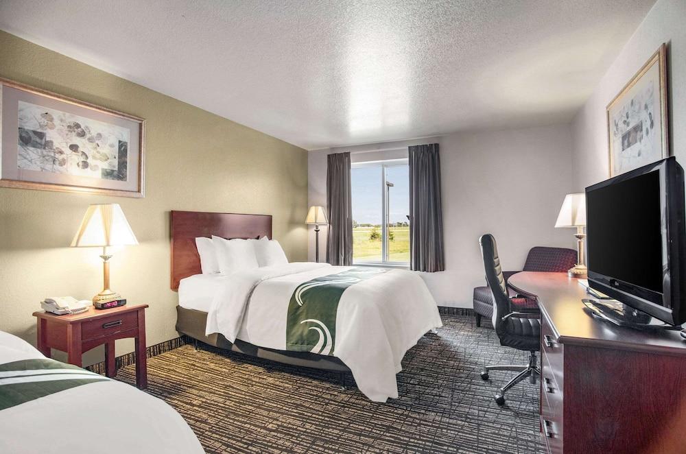 Quality Inn Parsons North photo 28