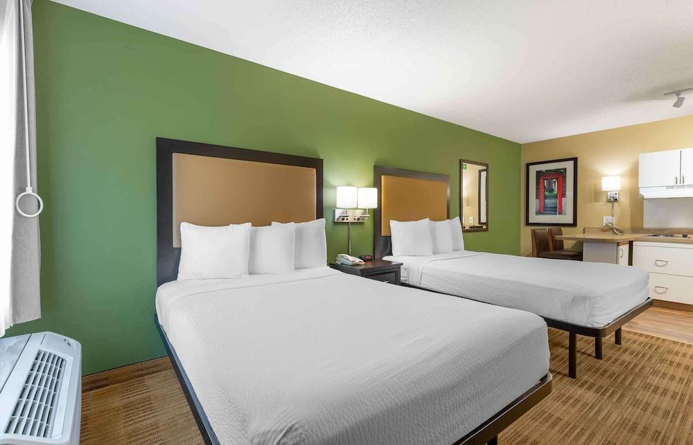Extended Stay America Suites Washington DC Falls Church photo 13