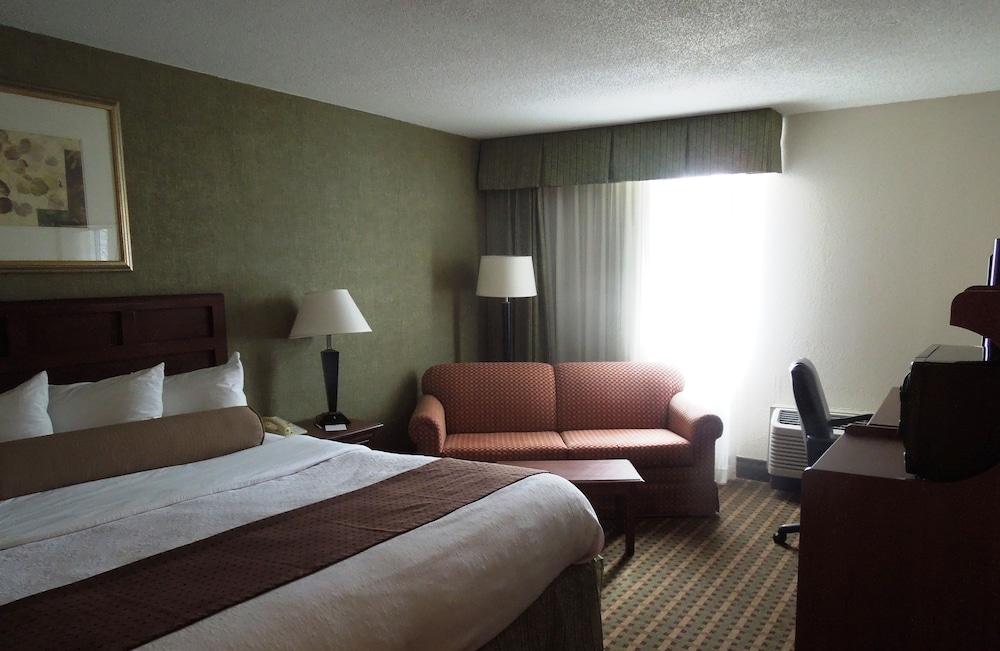 Baymont by Wyndham Marietta photo 6