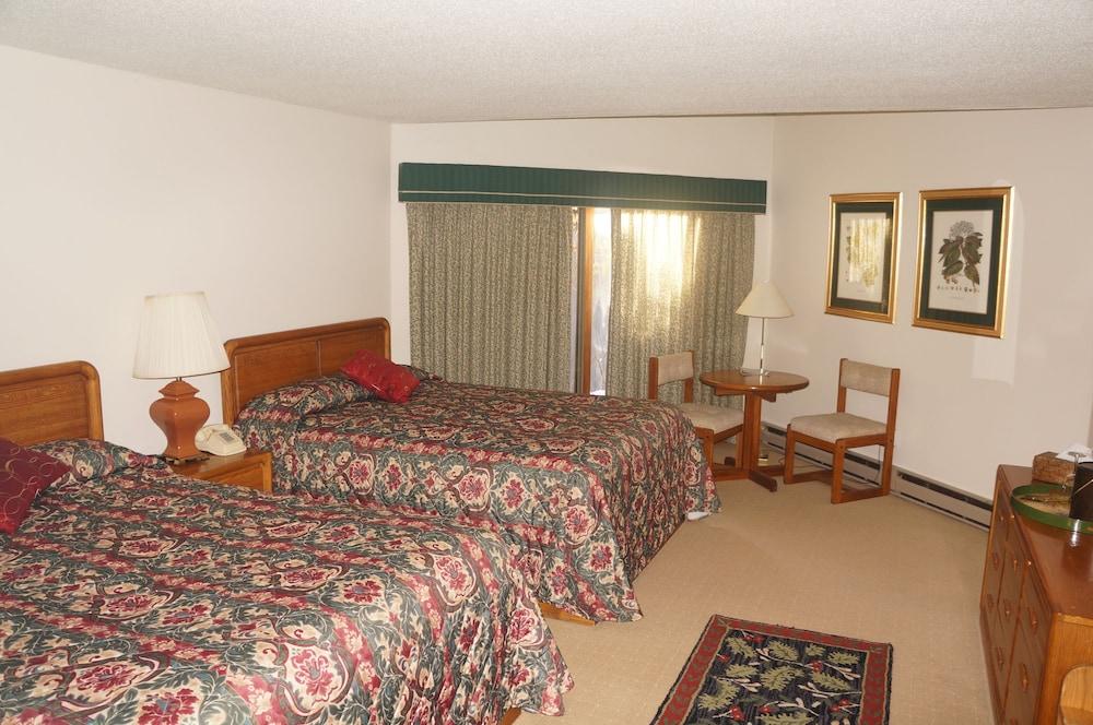 Greenbrier Inn photo 29