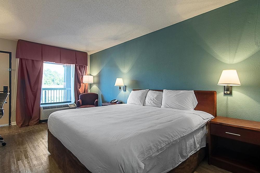 Econo Lodge photo 6