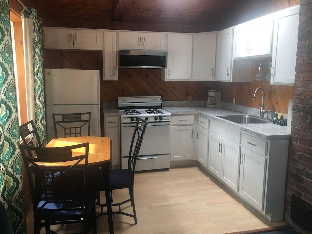 Sebago Lake Lodge and Cottages photo 3