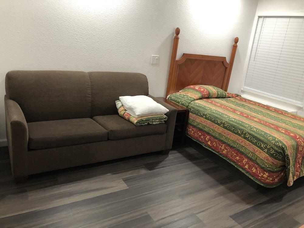 Solano Inn photo 6