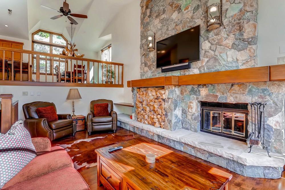 Highlands Area by East West Hospitality photo 35