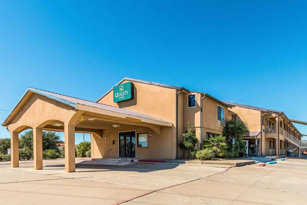 Quality Inn Corsicana photo 31