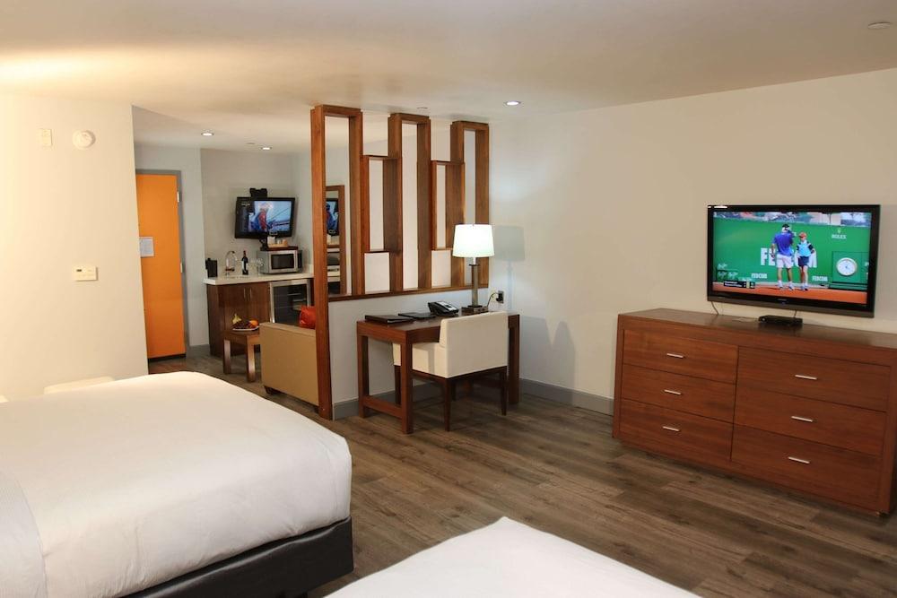 BLVD Hotel and Studios Universal-Hollywood, an Ascend Collection Hotel photo 45
