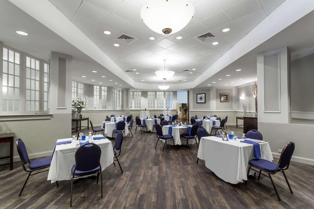 Wyndham Southbury photo 2