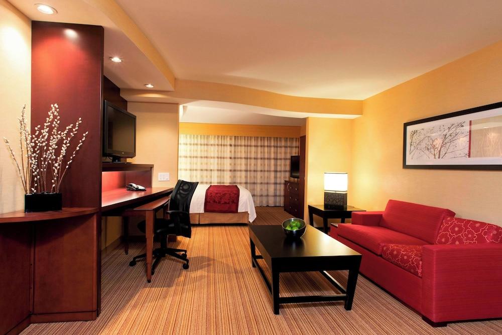 Courtyard by Marriott Newburgh Stewart Airport photo 9