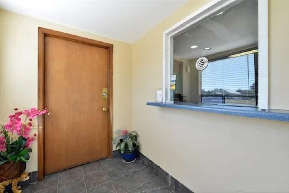 LaPlace Motel photo 4