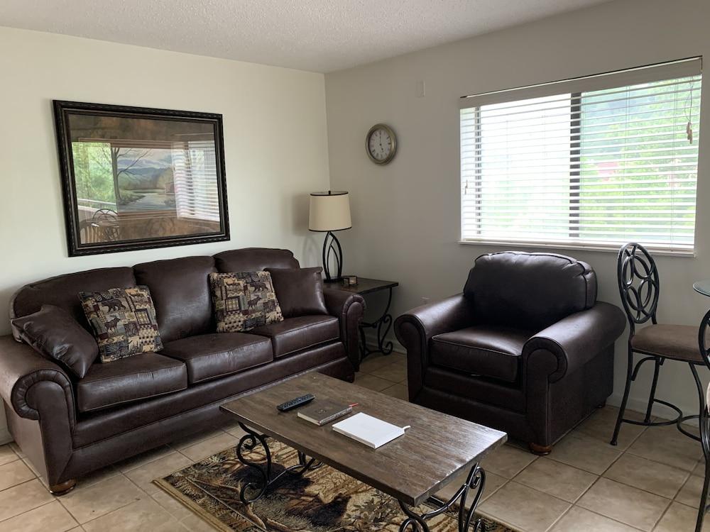Laurel Inn Condominium photo 93