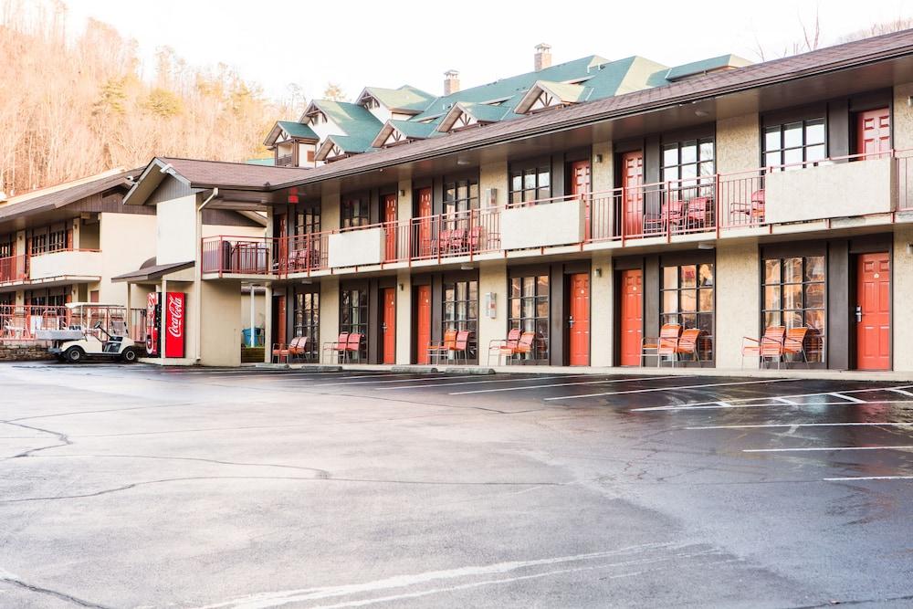 Mountain House Inn photo 45
