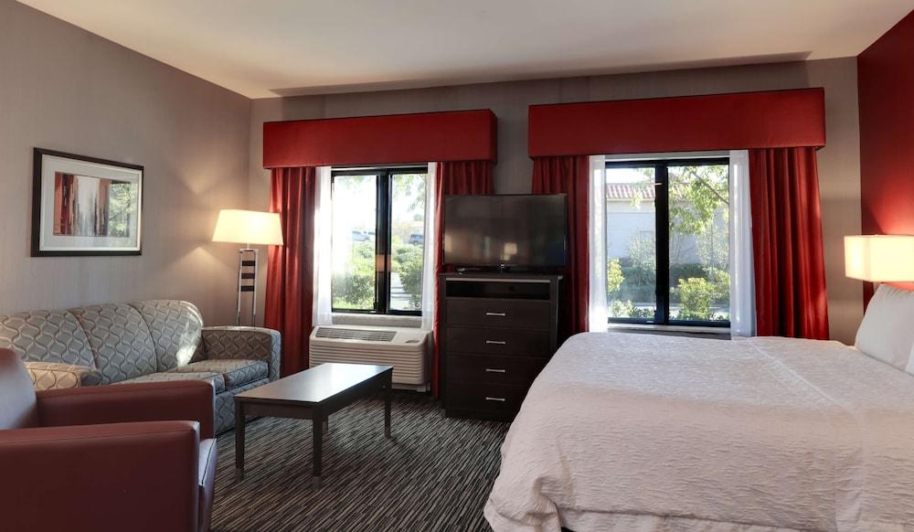 Hampton Inn & Suites Temecula photo 54