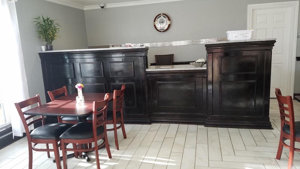 Shiloh Inn photo 3