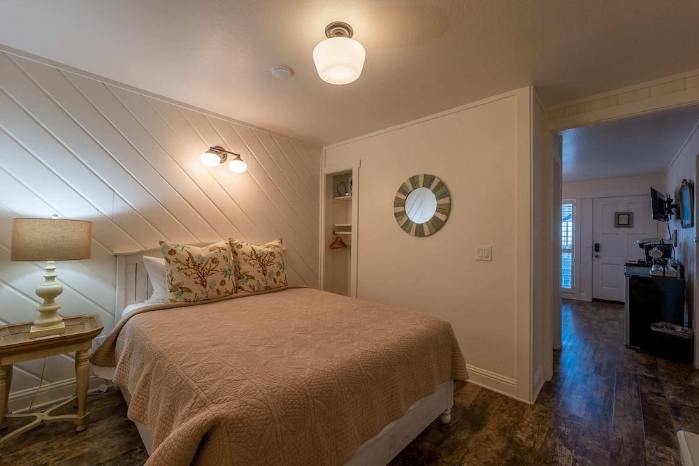 Bandon Marina Inn photo 31