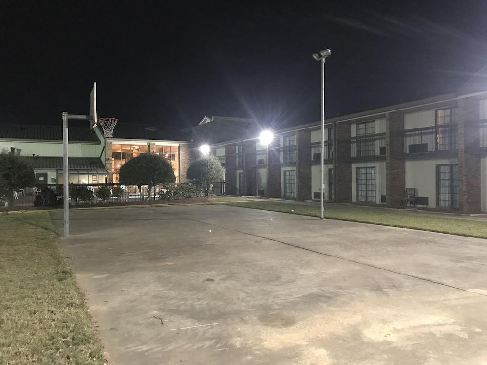SureStay Plus Hotel by Best Western Greenwood photo 24