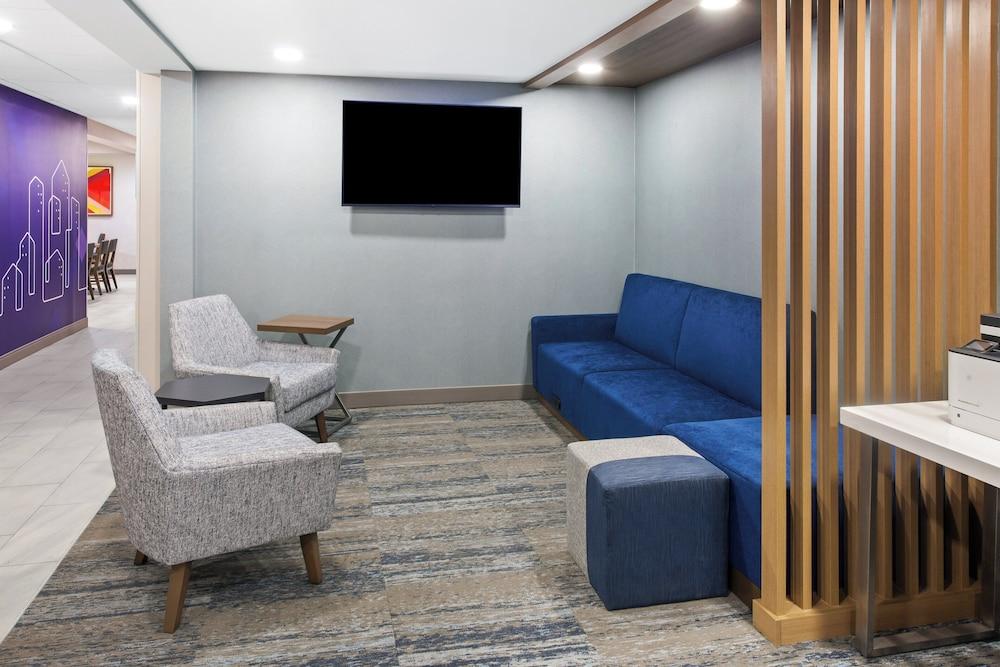 Holiday Inn Express Cleveland Airport - Brookpark by IHG photo 86