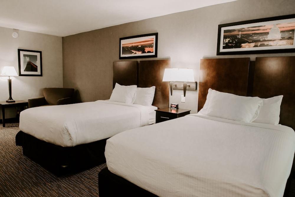 Wingate by Wyndham Chantilly / Dulles Airport photo 10