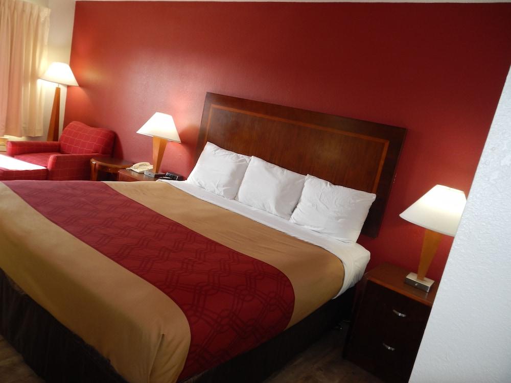 Econo Lodge Athens I-75 photo 9