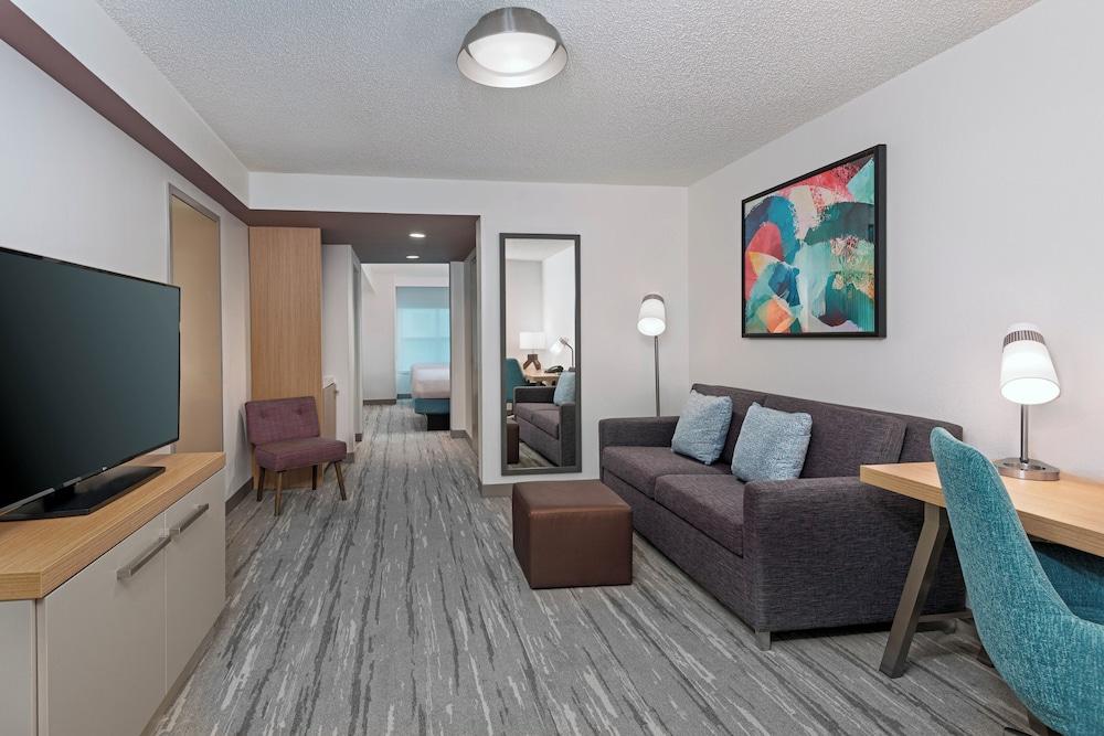 Hilton Garden Inn Tampa Airport Westshore photo 16