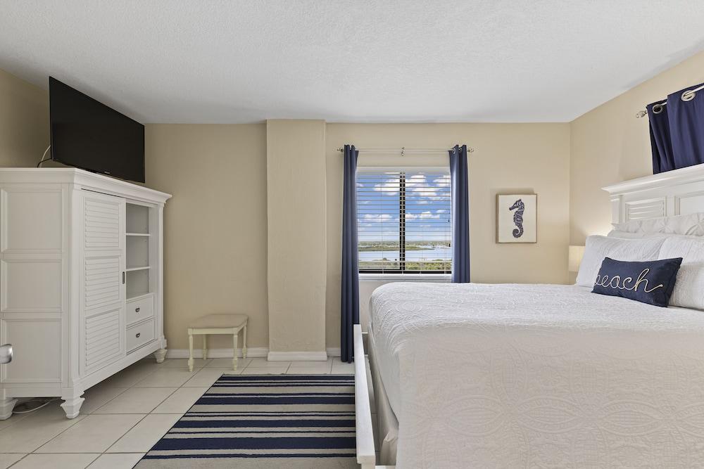 Tropical Suites at Sunglow Resort photo 97