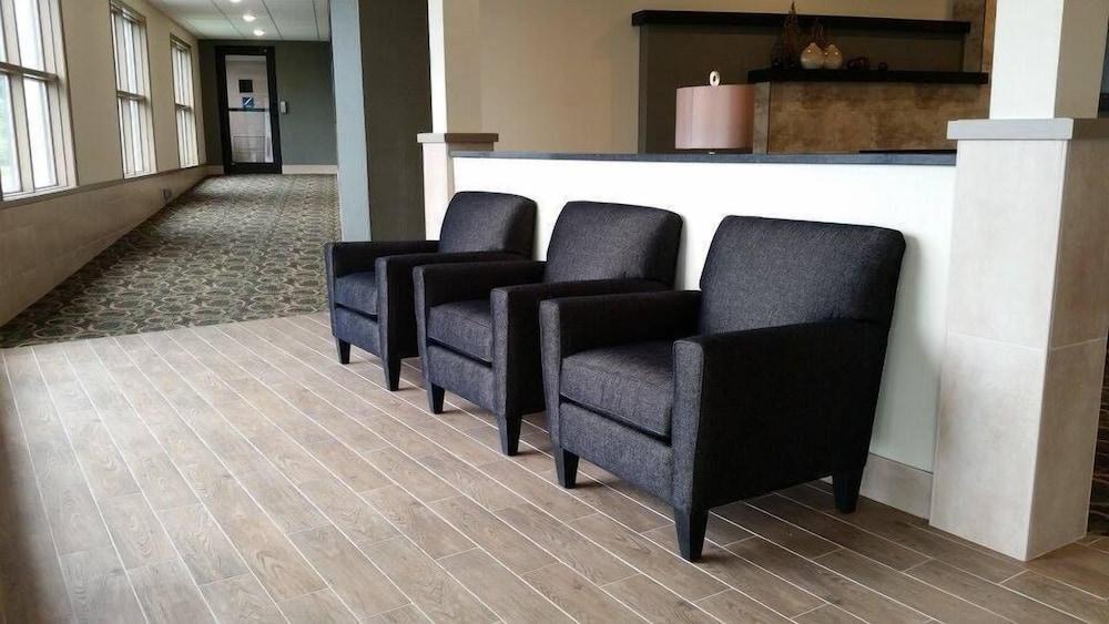 Quality Inn Geneseo photo 21