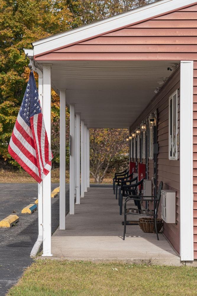 Inn at Octagon Acres photo 2