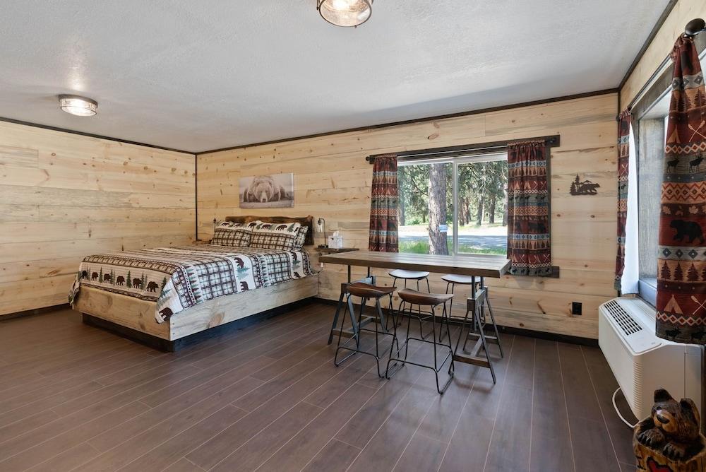 Lake Village Lodge photo 29