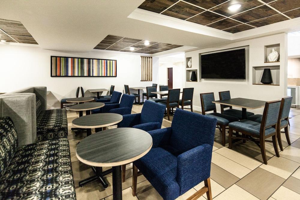 Holiday Inn Express & Suites Nashville - Brentwood I-65 by IHG photo 40