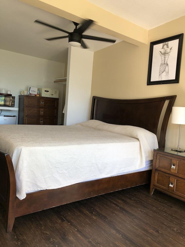 CCBC Resort Hotel - A Gay Men's Resort photo 15
