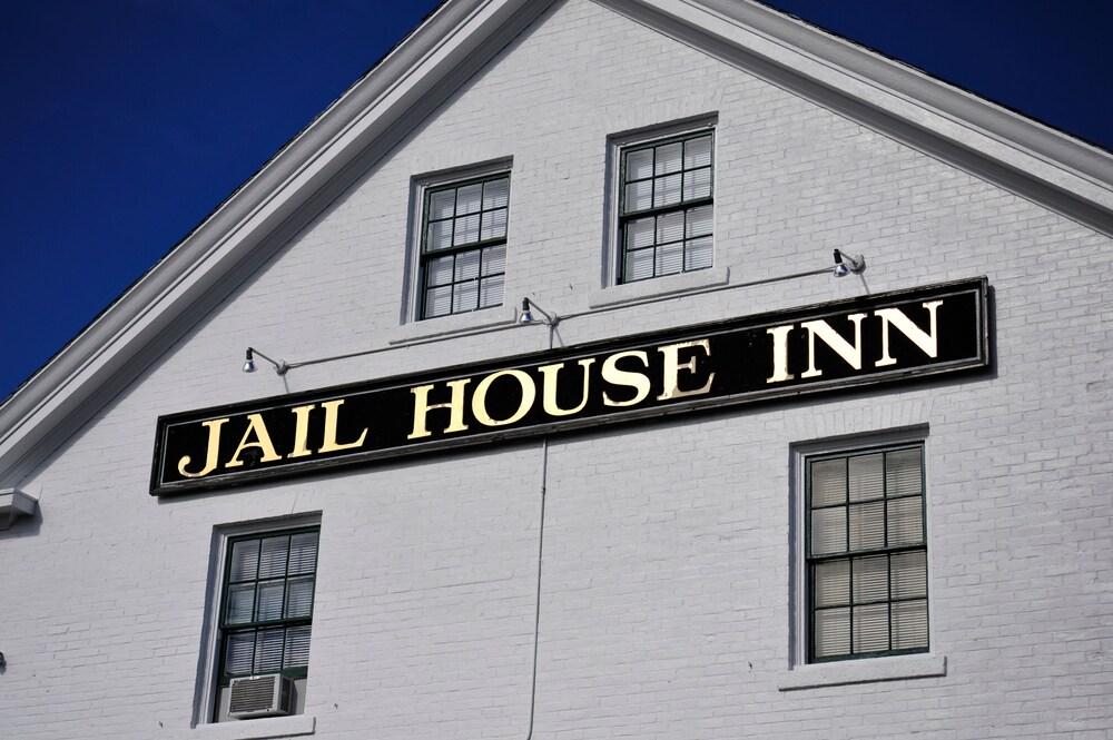 Jailhouse Inn photo 39