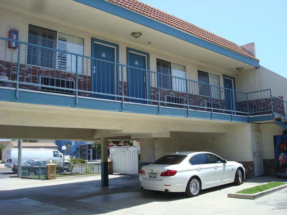 Scottish Inns Long Beach photo 4