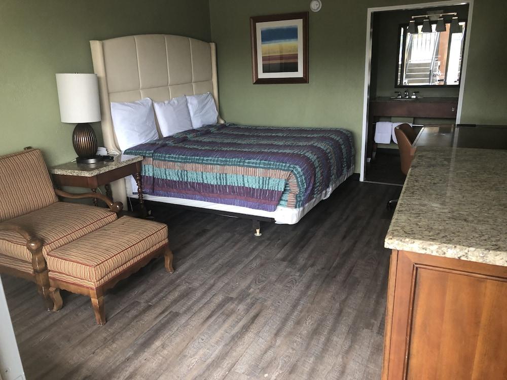 1st Place Hotel photo 9