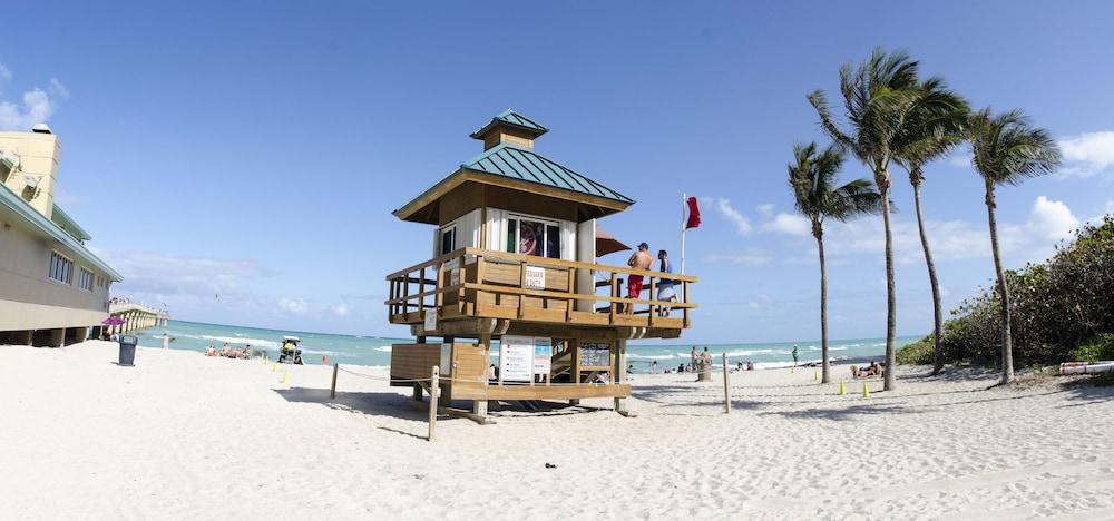 Intracostal Sunny Isles photo 29