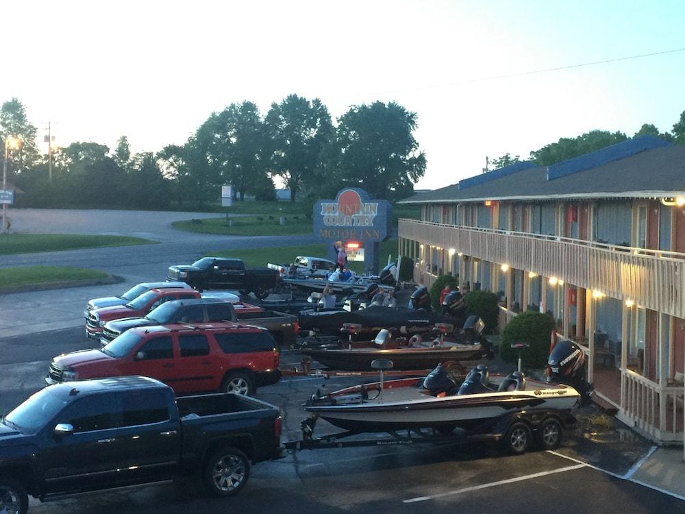 Mountain Country Inn photo 24