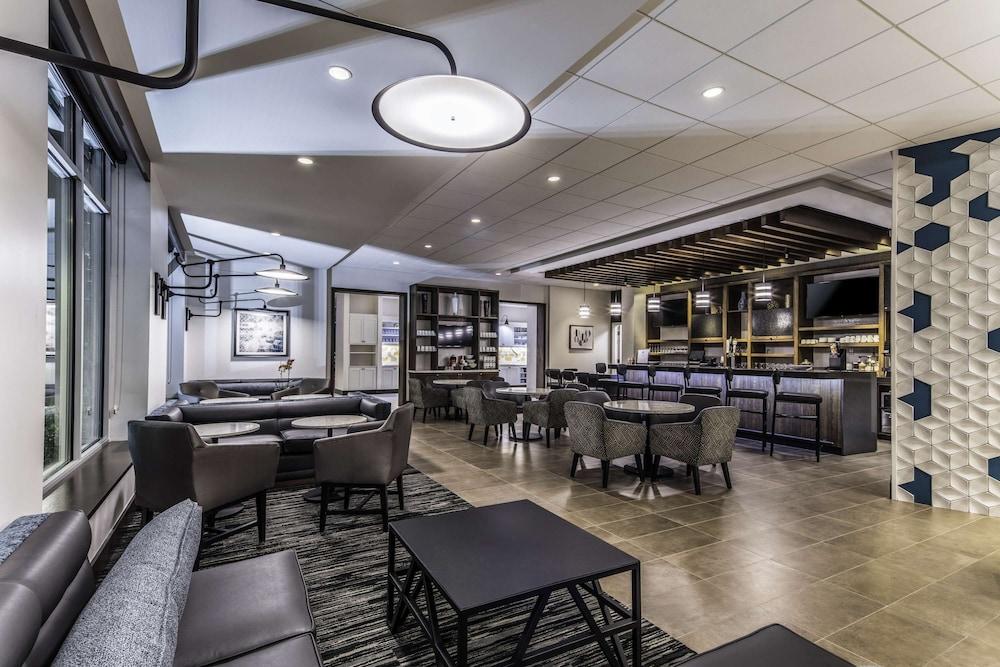 Hyatt Place Delano photo 41