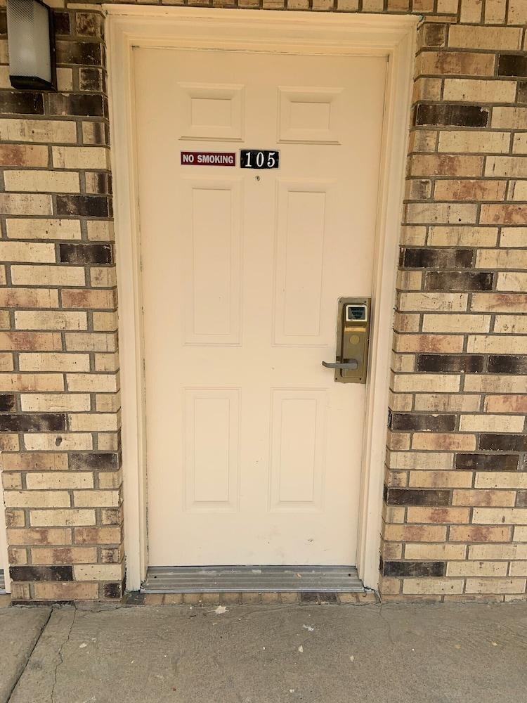 Luxury Inn & Suites Forrest City photo 16