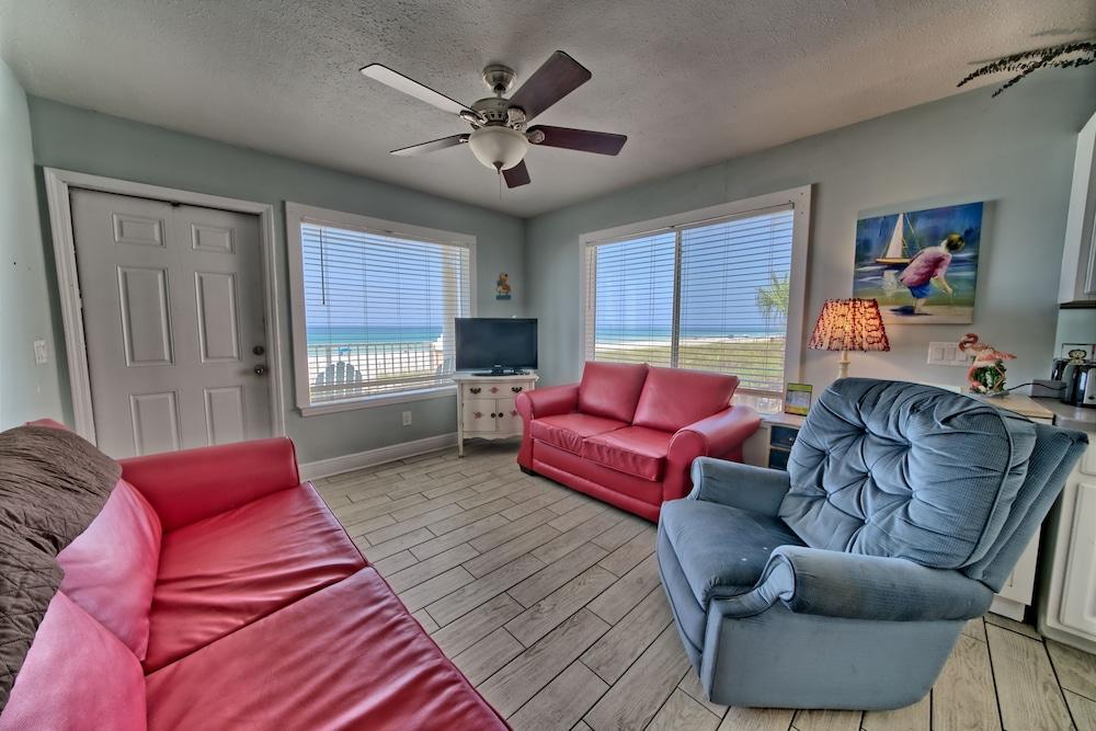 Pineapple Villas on Laguna Beach photo 53