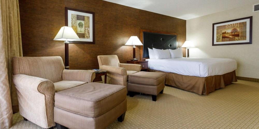 Maverick Hotel and Casino by Red Lion Hotels photo 24